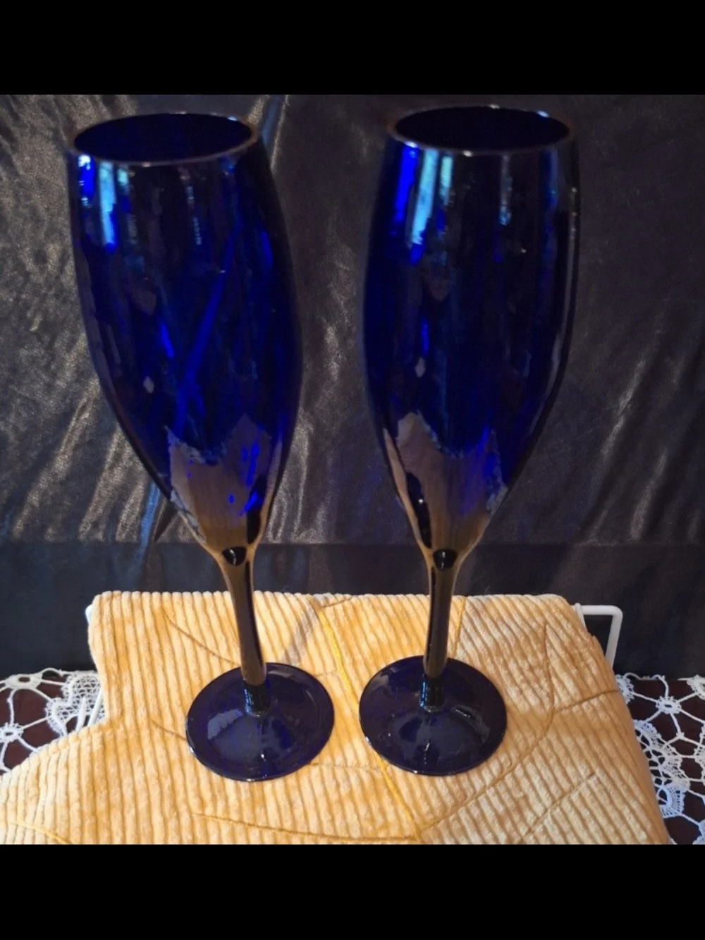 Elegant Vintage Libbey Cobalt Blue Champagne Flutes - Set of 2
